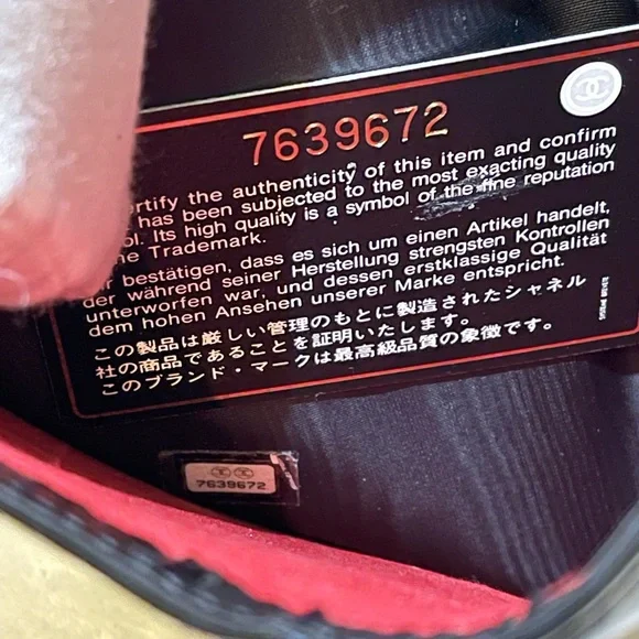 🇫🇷CHANEL authentic choco bar patent leather wallet - Picture 7 of 16